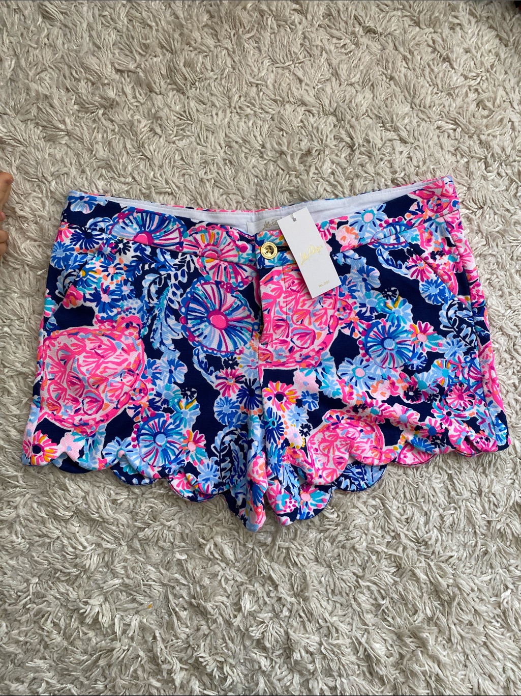 Lilly Pulitzer Navy Pink Blue Floral Scallop Hem Shorts